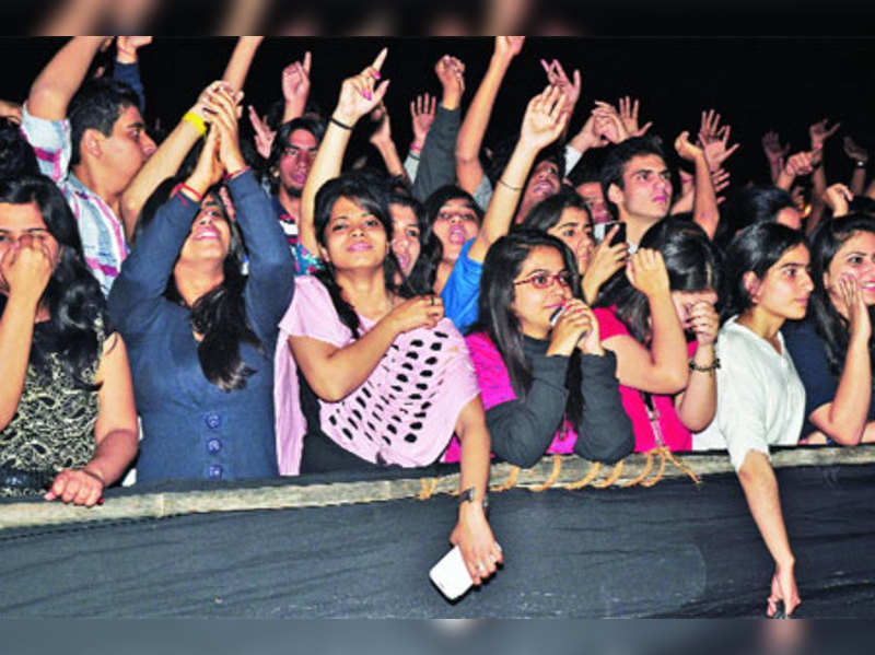 blive imponeret Mudret mumlende We avoid our college fest' - Times of India