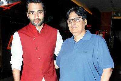 'Youngistaan' team pays tribute to late actor Farooque Shaikh