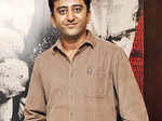 Vineet Dhanda hosts Jai Ho screening