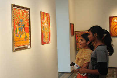 Mural painting exhibition is being held in Kochi