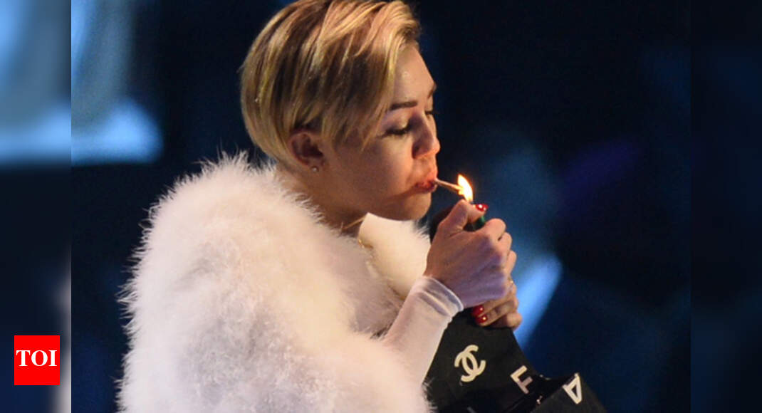 miley cyrus quit smoking cigarettes spotted buying after previously announcing she'd Miley Cyrus Reveals Her Reasons