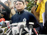 MLA Binny withdraws support to Delhi govt