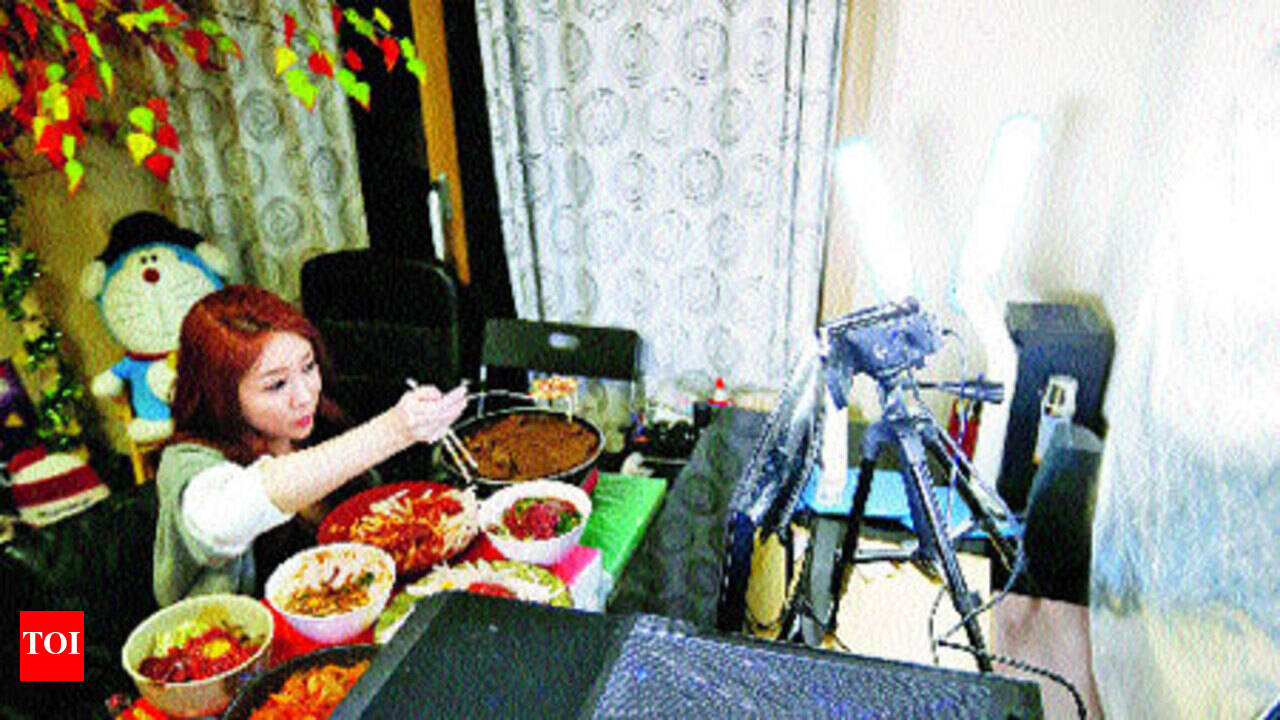 Food voyeurism, a passing fad? - Times of India