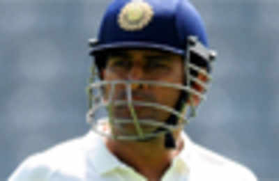 Skipper MS Dhoni praises bowlers, rues unlucky dismissals in second innings