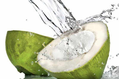 6 Health Benefits of Coconut Water
