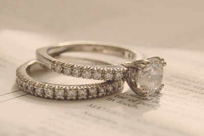 Express your love with precious platinum love bands