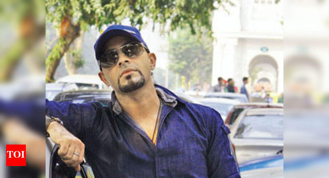 Kejriwal has shaken things up and inspired confidence: Raghu Ram ...