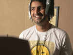 Santhanam sings for movie Nambiar