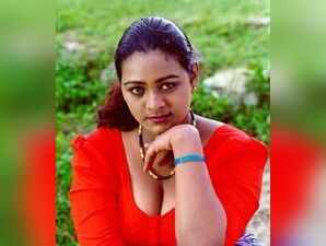 After Silk Smitha, now it's a biopic on Shakeela | Tamil Movie ...