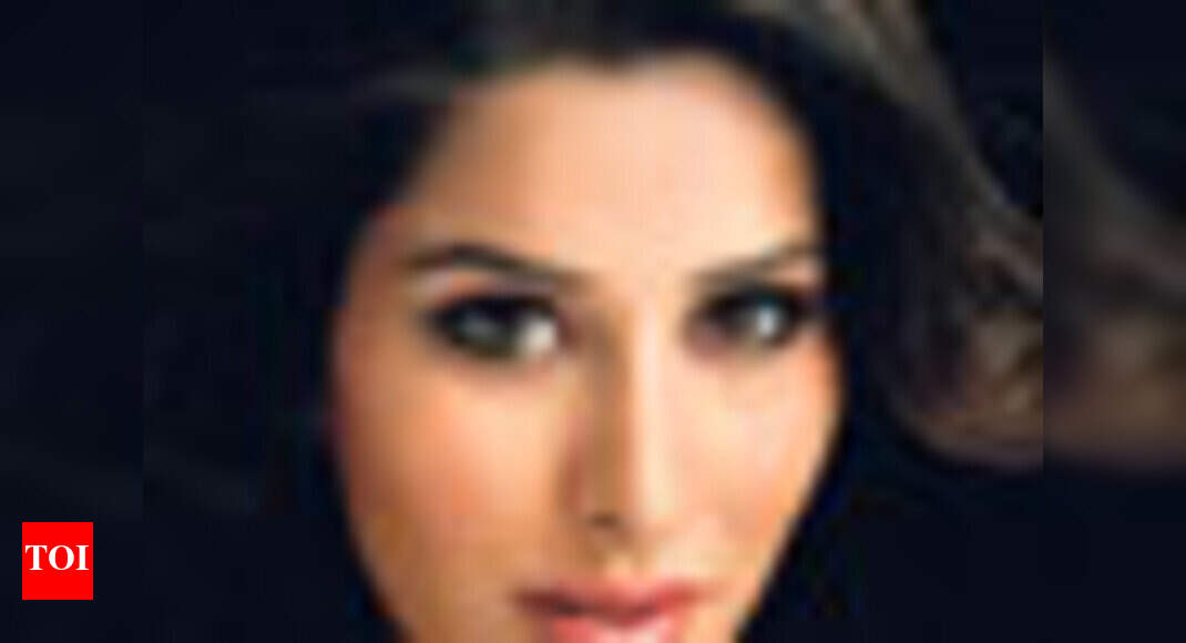 Sophie to jam with Black Eyed Peas Hindi Movie News Times of India