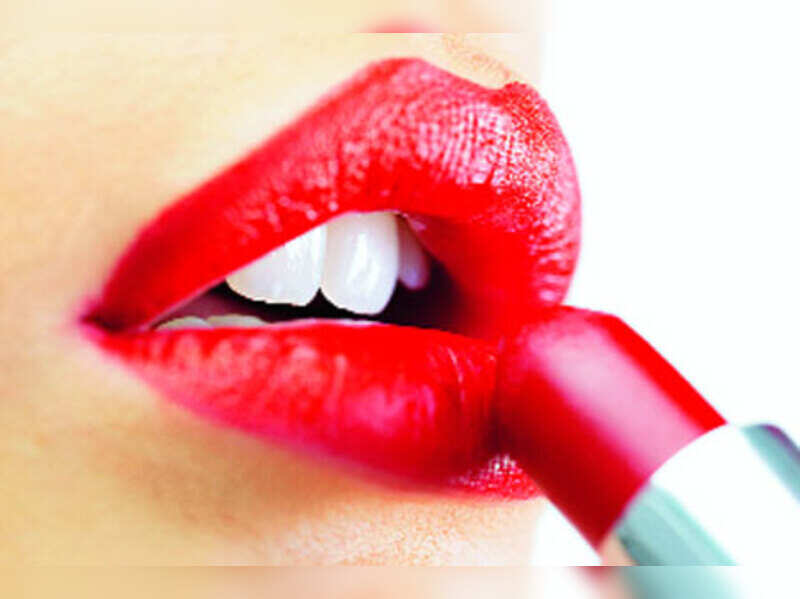 How to prevent lipstick from bleeding Times of India
