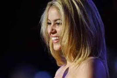 Shakira dons outfit by Indian designer - Times of India