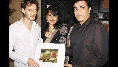 Raëll Padamsee’s Numero Uno Productions presented a a brand new show to Mumbai audience