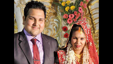 Politician Akash Gaurav and Shubhkriti's wedding at a posh club in Patna