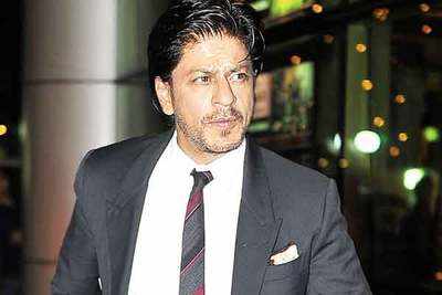Shah Rukh toasted, Sonu hosted at mirchi music awards