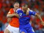 Euro: Netherlands rout France