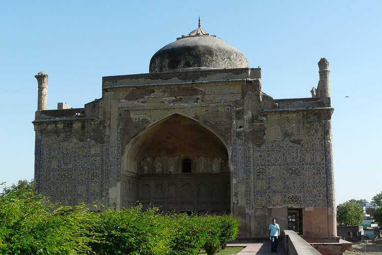 Chini Ka Rauza