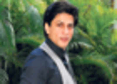 <arttitle><i>Chak de!</i> SRK</arttitle>