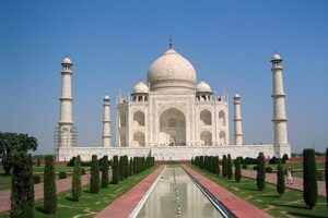 Agra's 6 prominent attractions