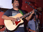Raghu Dixit gets Bangalore grooving at Vapour