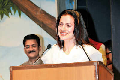 Ameesha Patel speaks about her Marathi connect at Marathi Language Day event in Mumbai