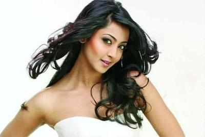 Don't mess up with martial art trainee Aindrita Ray