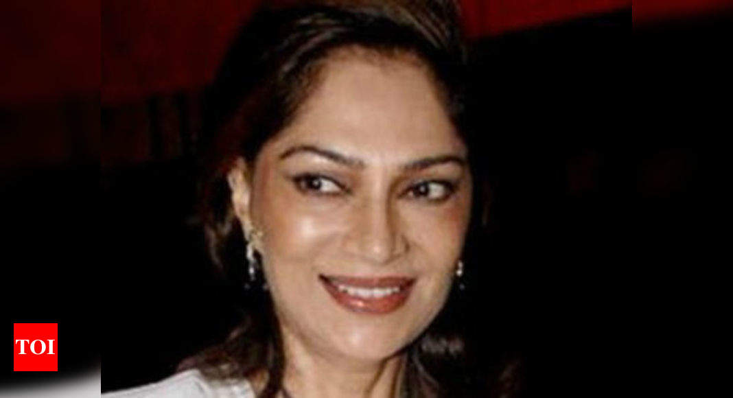 Simi Garewal finds competition in Karan Johar? | Hindi Movie News ...