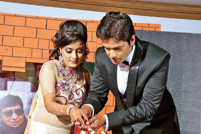 Businessman Himansh Sahani and Bhawna Khatwani get engaged in Indore
