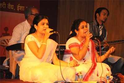 Nagpurians celebrated womanhood with gappa and gaani at IMA Hall in Nagpur
