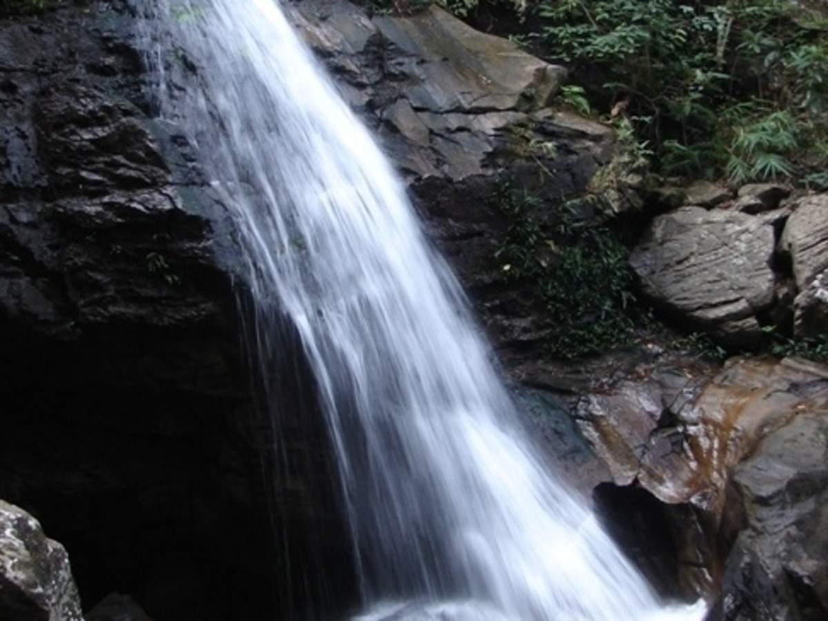 Panchmarhi S Waterfalls In Madhya Pradesh Times Of India Travel