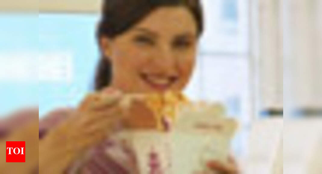 Eat slowly to get rid of your paunch! - Times of India