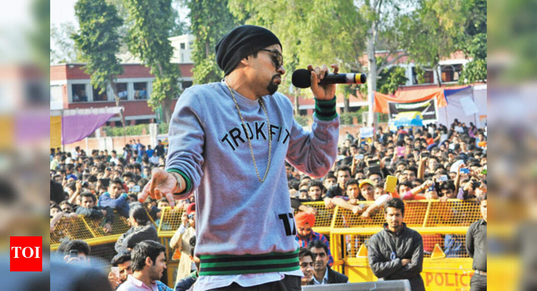 Punjabi rapper Bohemia performs at Hansraj College’s annual fest in ...