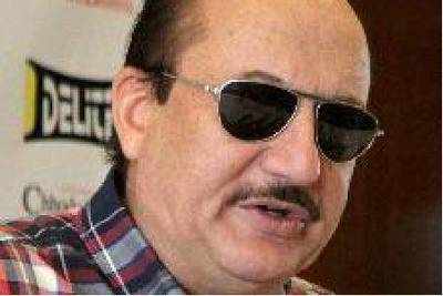 Will only campaign for Kirron: Anupam Kher