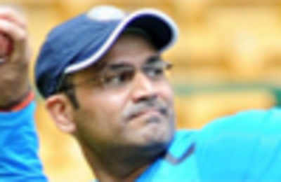 Sehwag not contesting LS polls, Kevin Pietersen urges him to do so