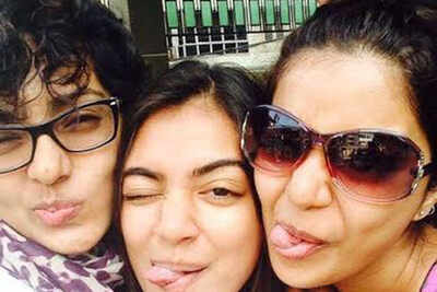 Celeb selfies go viral in Mollywood! | Malayalam Movie News - Times of