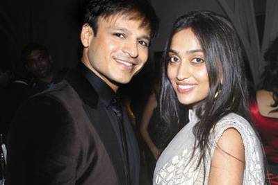 I have been changing Vivaan's diapers: Vivek Oberoi