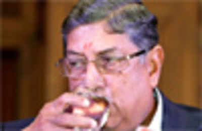 Srini under pressure as three BCCI VPs ask him to resign