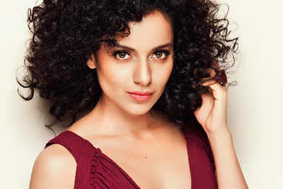 Why does Kangana bathe in mineral water?