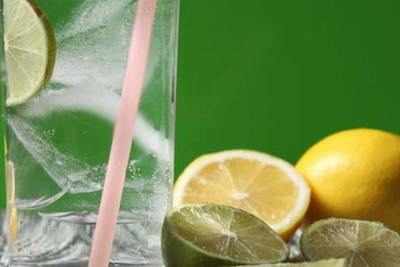 The truth about lemon-honey-water concoction!