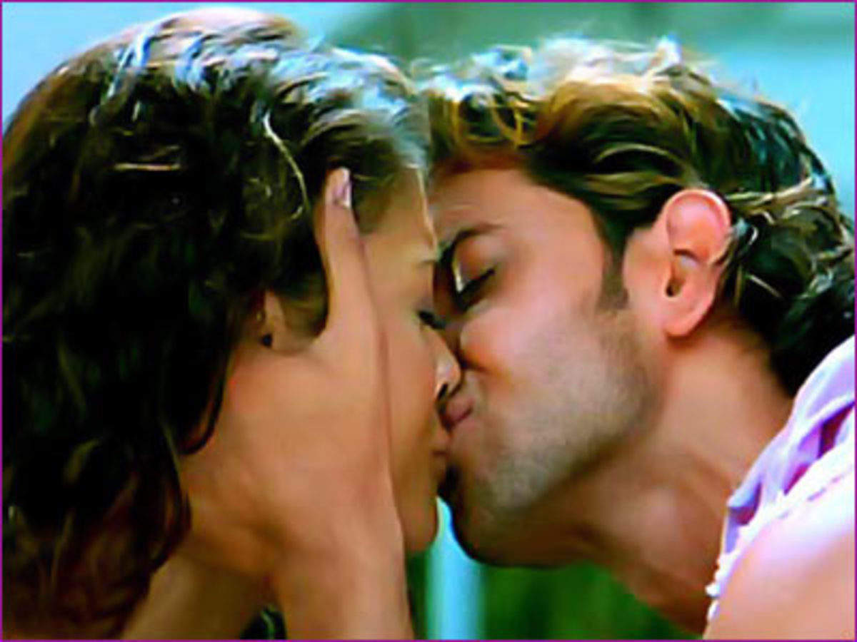 Top 10 kissing scenes in Bollywood over 100 years