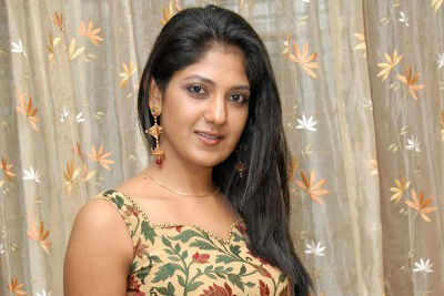 Yagna Shetty makes her presence felt