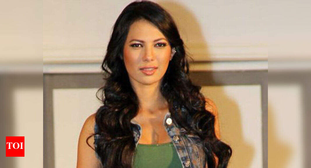 Rochelle Maria Rao's Hindi lessons on Khatron Ke Khiladi - Times of India
