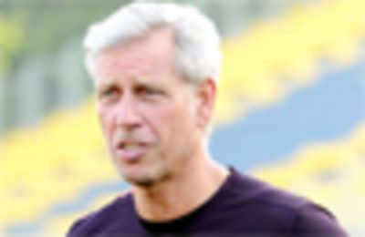 Training abroad is priority for coach Koevermans