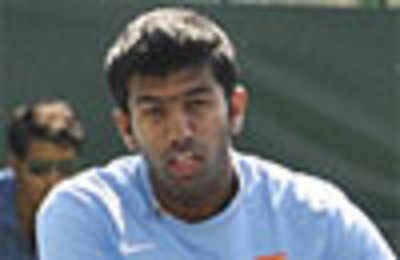 India clinch doubles match, lead 2-1 in Davis Cup