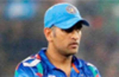 Our batsmen could not convert the starts: Dhoni