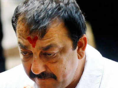 EXPOSED: Sanjay Dutt bitches about film fraternity?