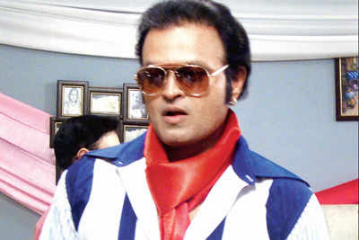 Cricketer Dinesh Mongia to replicate Big B’s 70s look