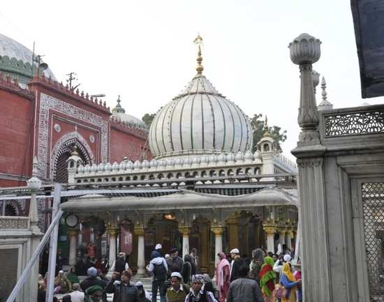 Hazrat Nizamuddin Auliya Dargah - Delhi: Get The Detail Of Hazrat ...