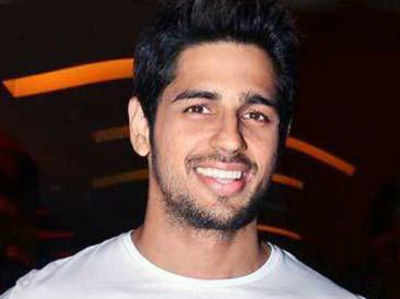 Sidharth Malhotra often gets invited to girls schools and colleges ...