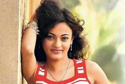 Sneha Ullal back to Bollywood